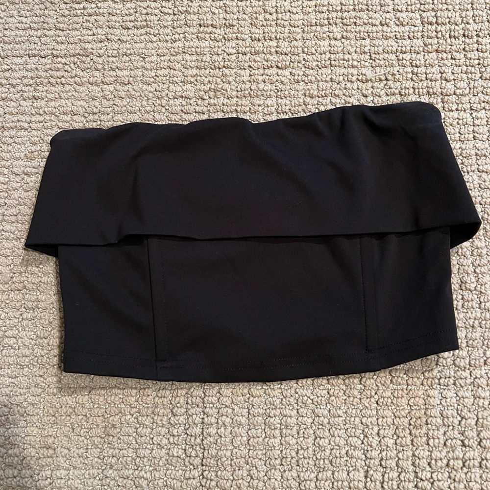 ISALIS size small crop top!